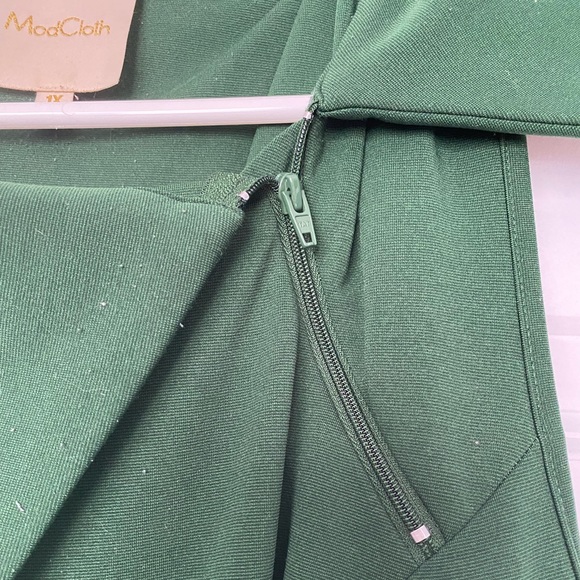 Modcloth Trolley Tour Dress in Pine 🌲 - Picture 2 of 10